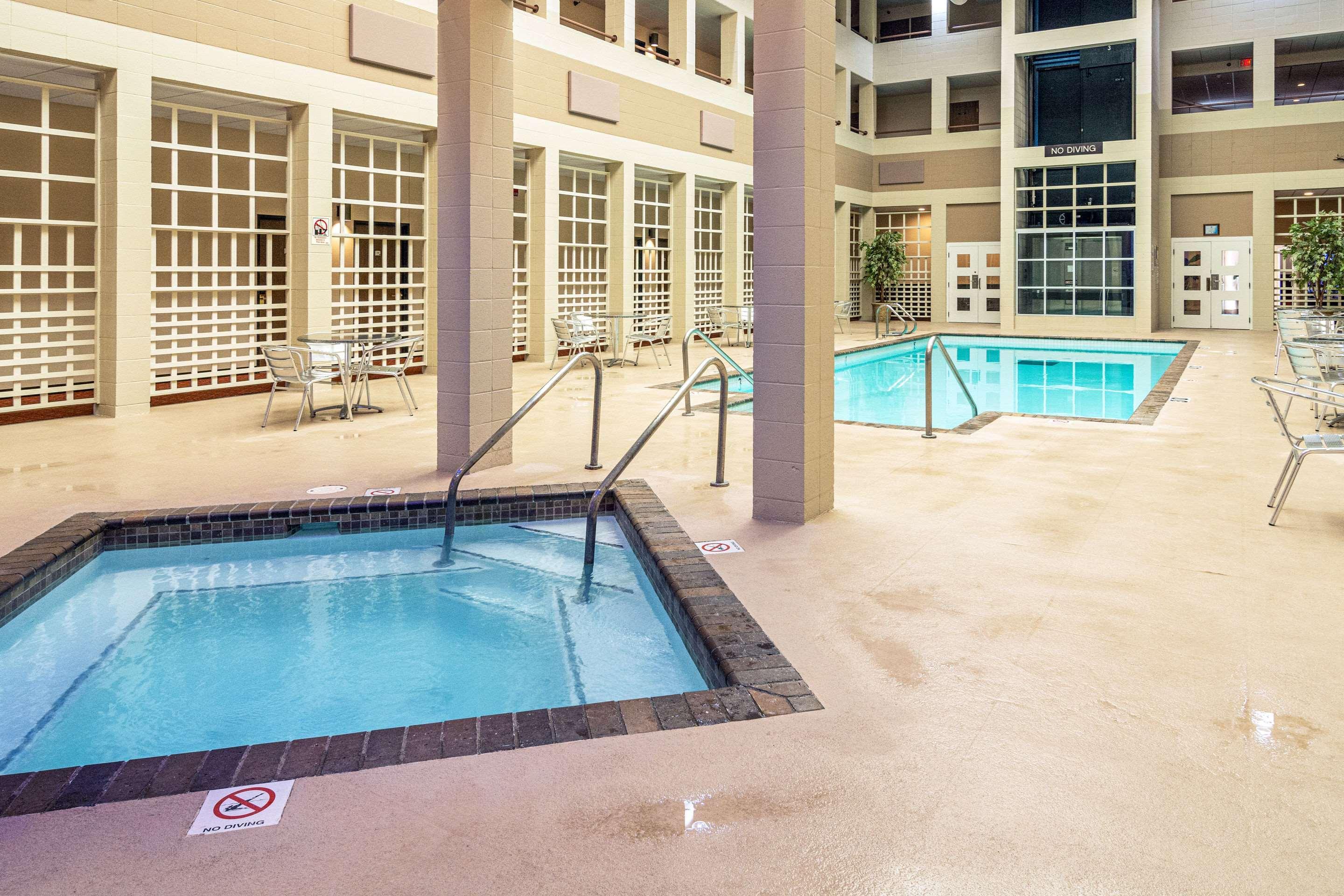 Quality Inn & Suites Virginia Kültér fotó