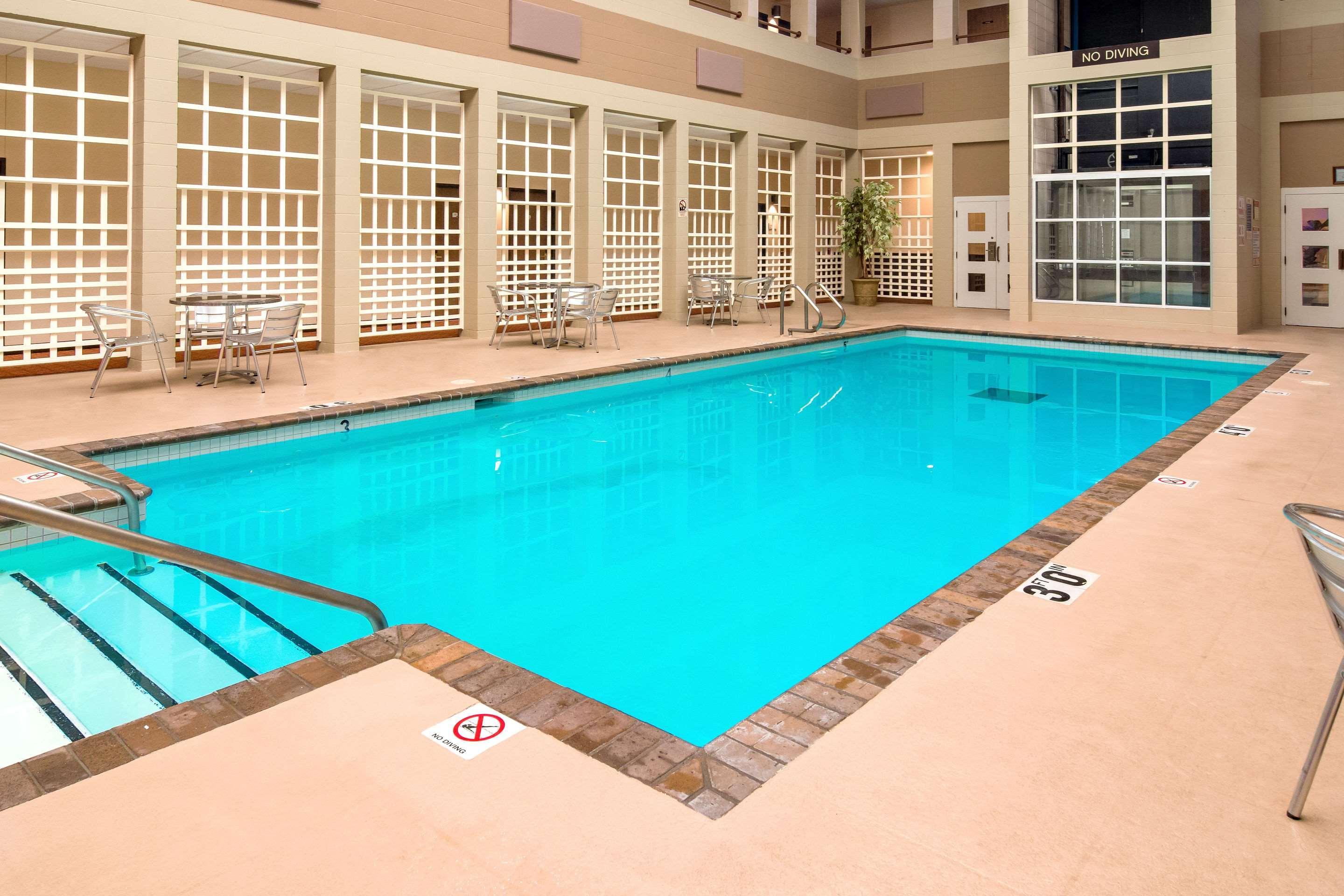 Quality Inn & Suites Virginia Kültér fotó